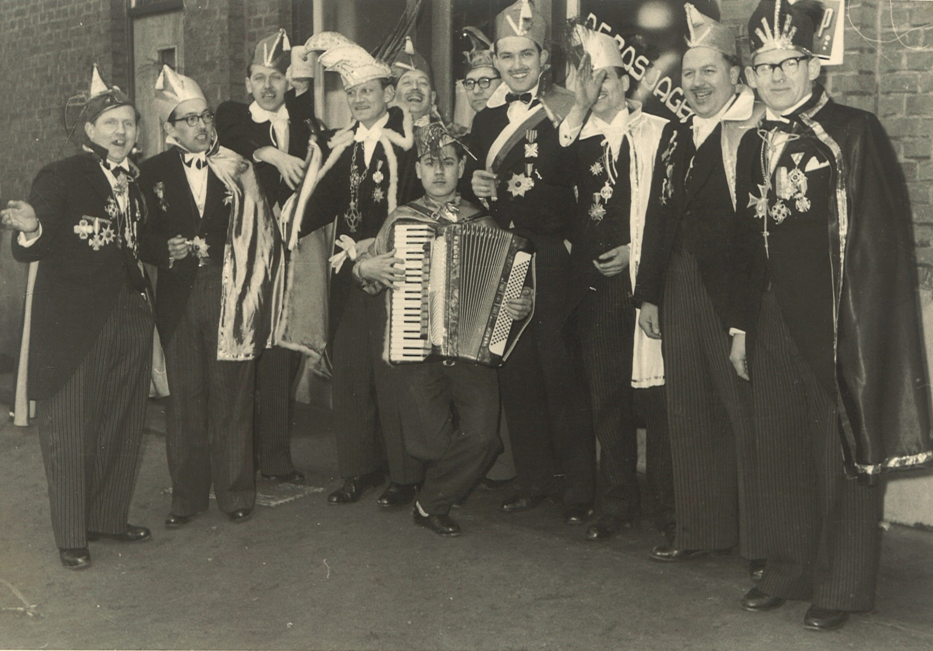 1958 groepsfoto CV D'n Doal 1920x1341 1958 groepsfoto CV D'n Doal 1920x1341